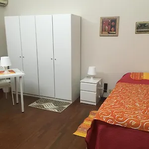 villa-valera.taorminaitalyhotels.com/